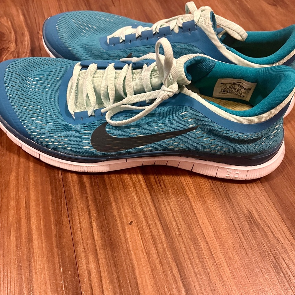 Nike Women's Free 3.0 Running Shoes